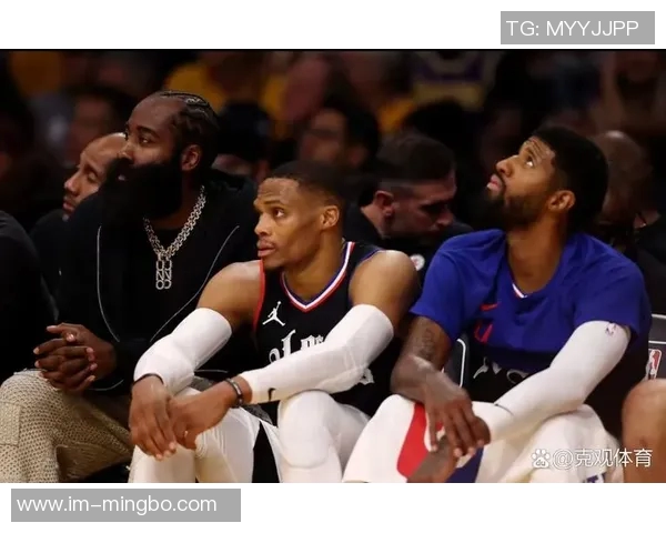 快船对待哈登与乔治如出一辙不愿签长约引发关注